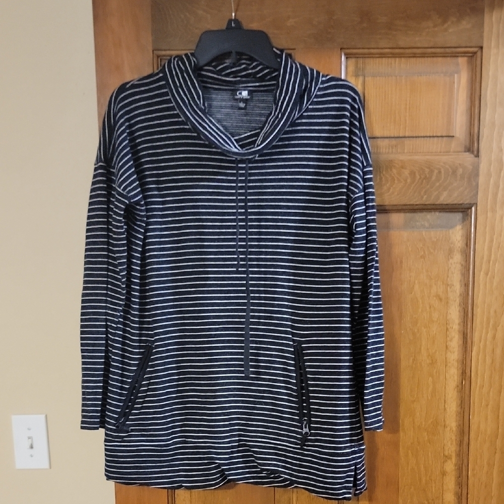 Cable & Gauge Striped Black and White Pullover/cowlneck